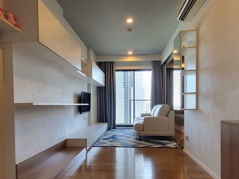 1 Bedroom Condo