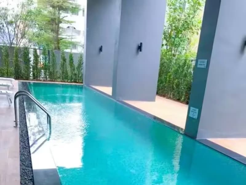 1 Bedroom Condo