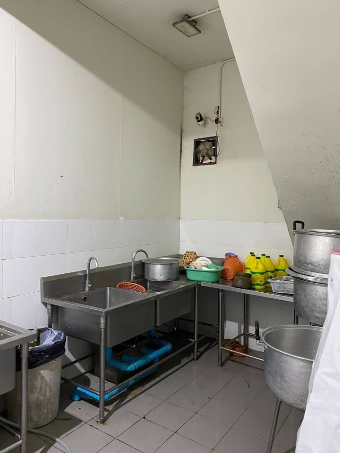 1 ห้องนอน อาคารพานิชย์ สำหรับ จำหน่าย ใน Khlong Toei - Image 13
