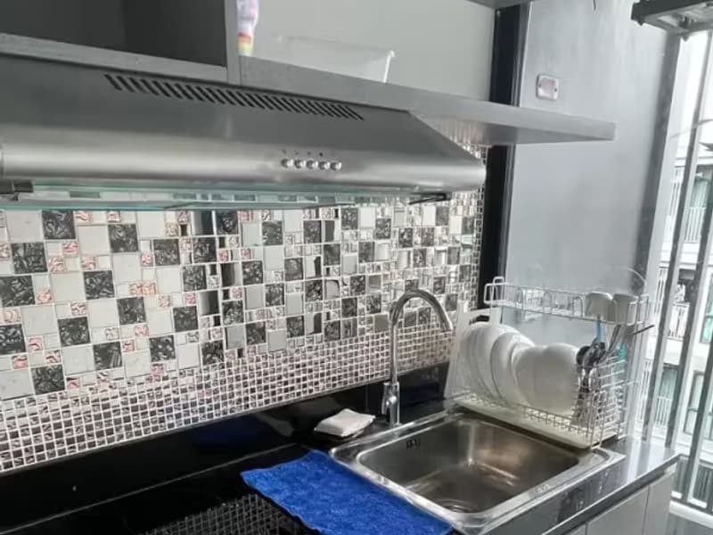 1 Bedroom Condo