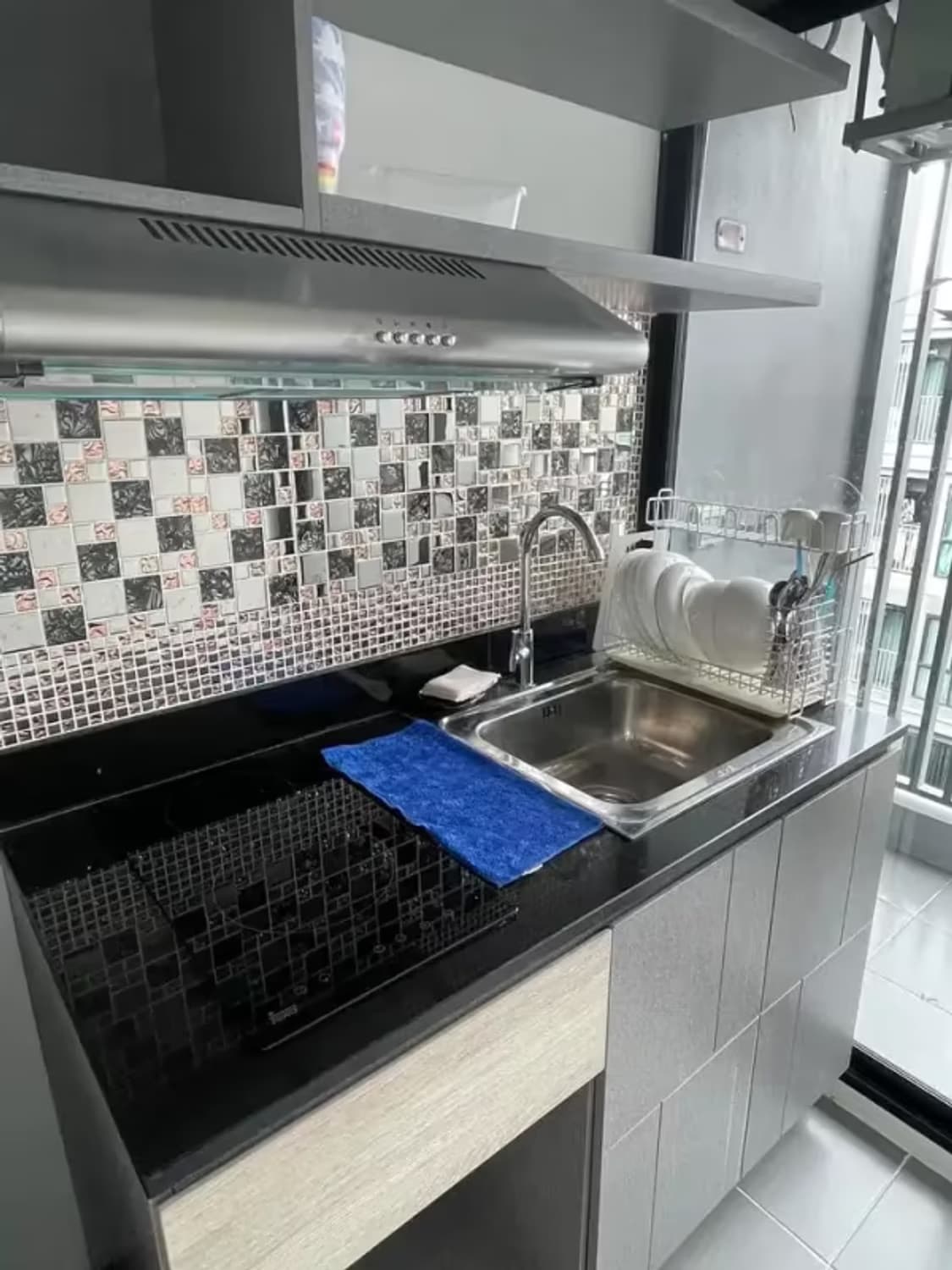 1 Bedroom Condo - Image 2