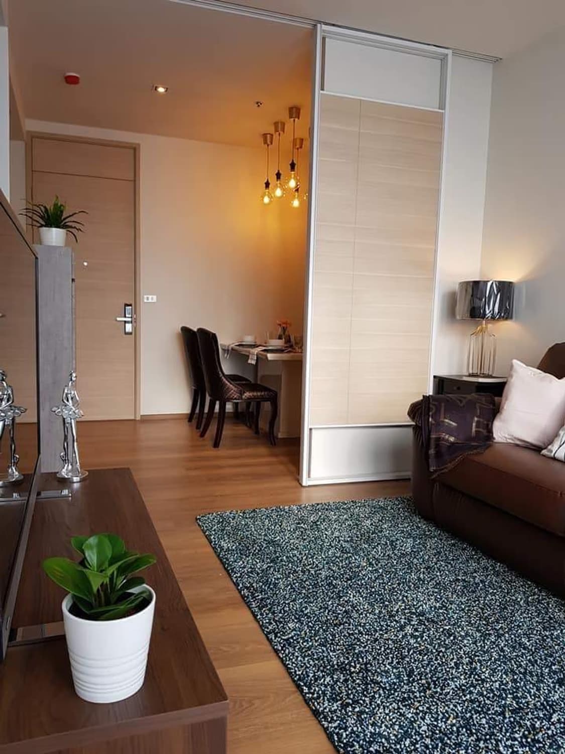 1 Bedroom Condo - Image 2