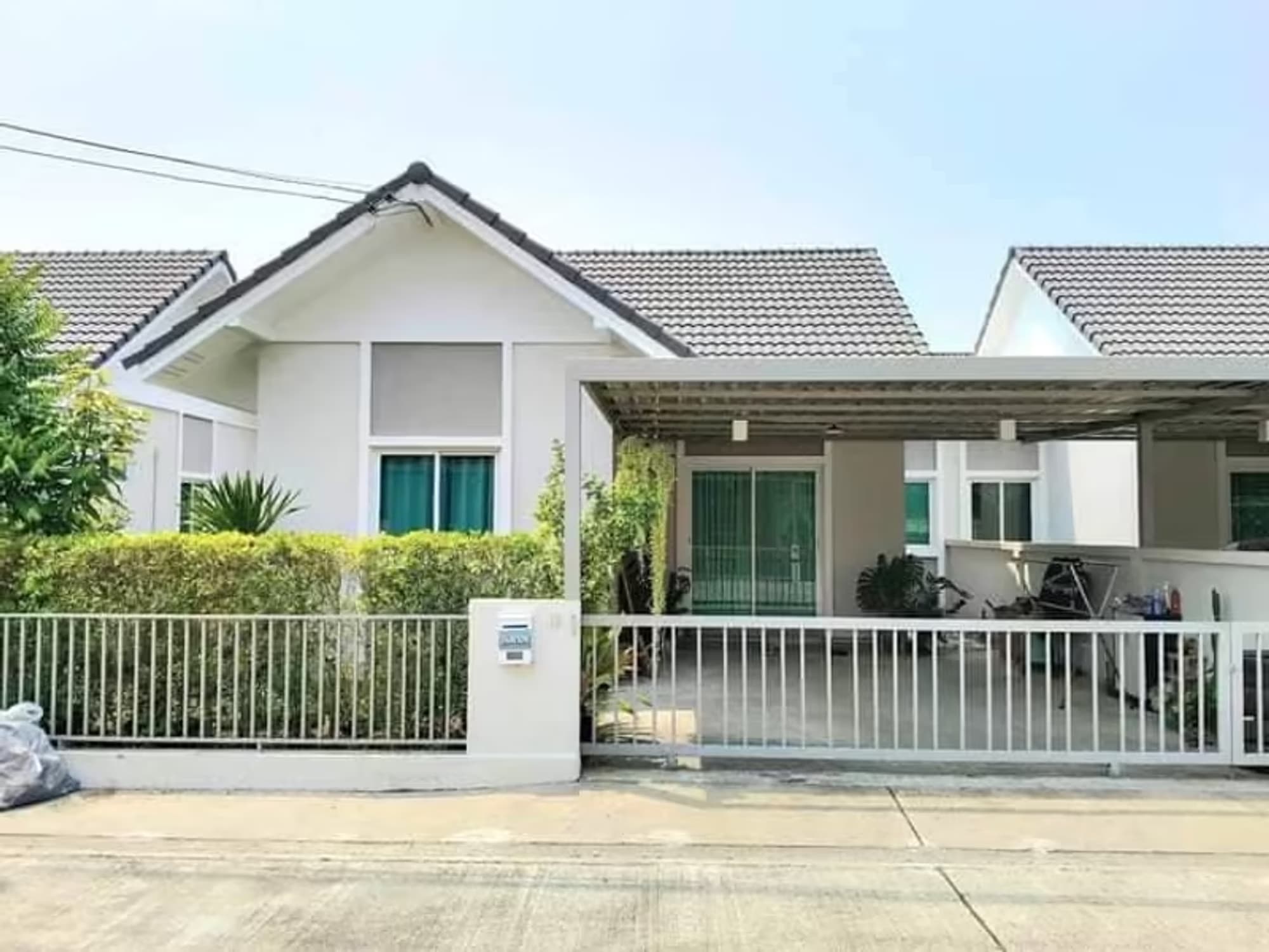2 Bedroom House - Image 6