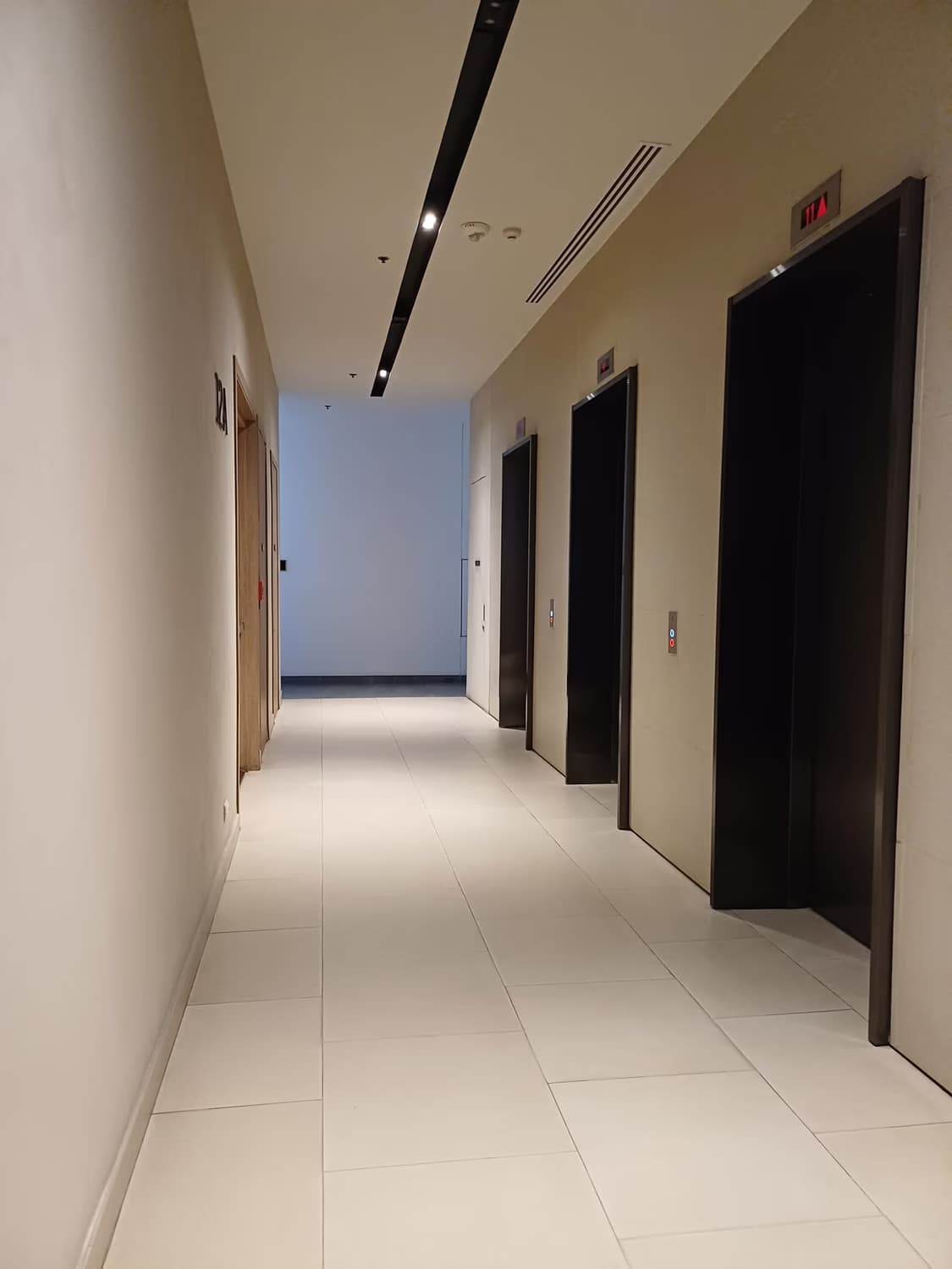 Condo for Rent at The Lofts Silom - Image 6
