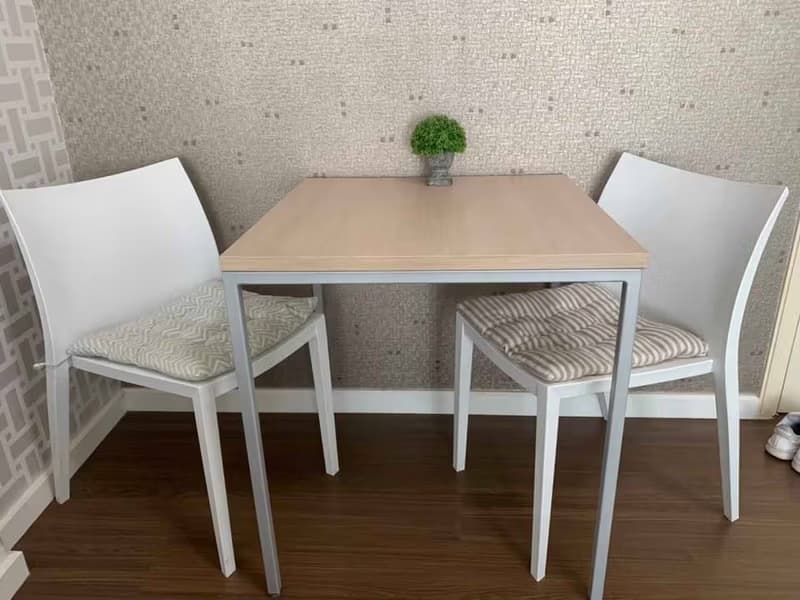 1 Bedroom Condo