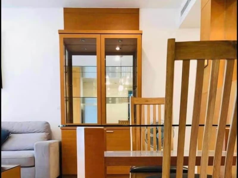 Condo for Sale w/Tenant at Manhattan Chit Lom