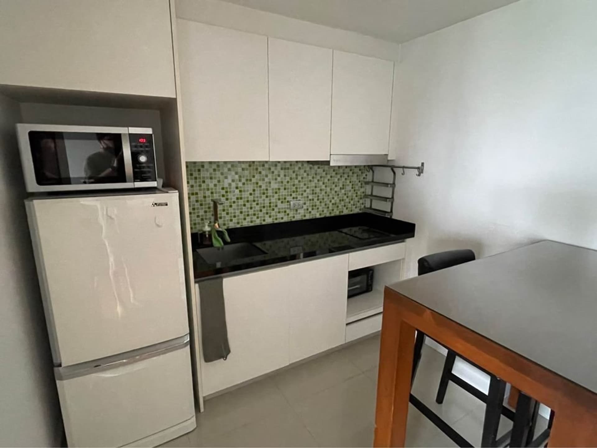 XVI the Sixteenth' Condominium   - Image 3