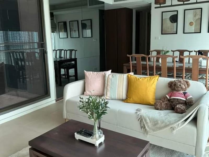 3 Bed Condo for Rent in Watthana