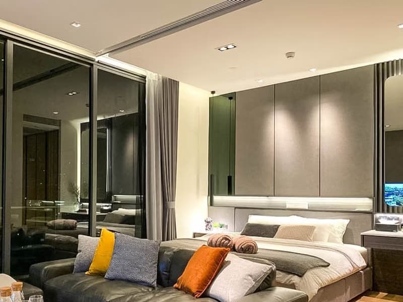 1 Bedroom Condo