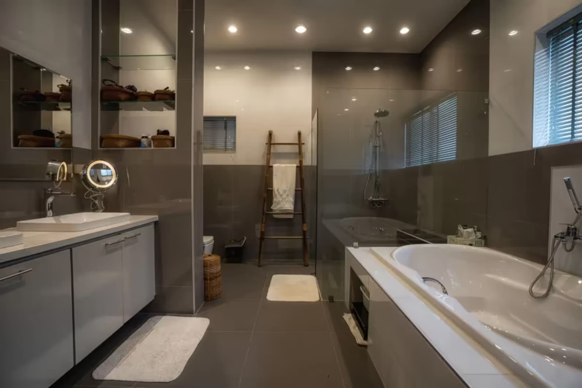 3 Bedroom House - Image 20