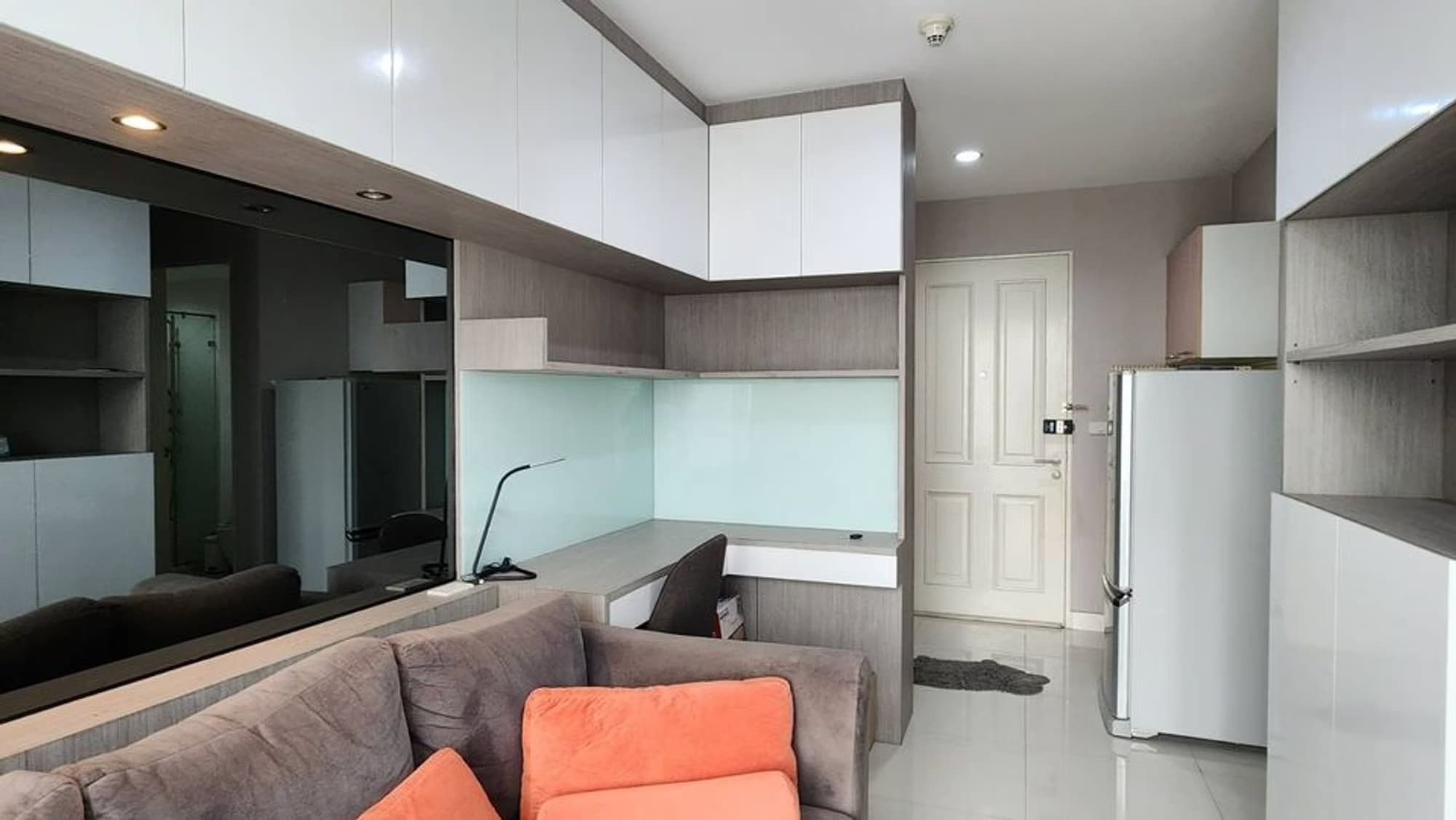 1 Bed Condo for Sale  Near Phra Ram 9 MRT - Image 5