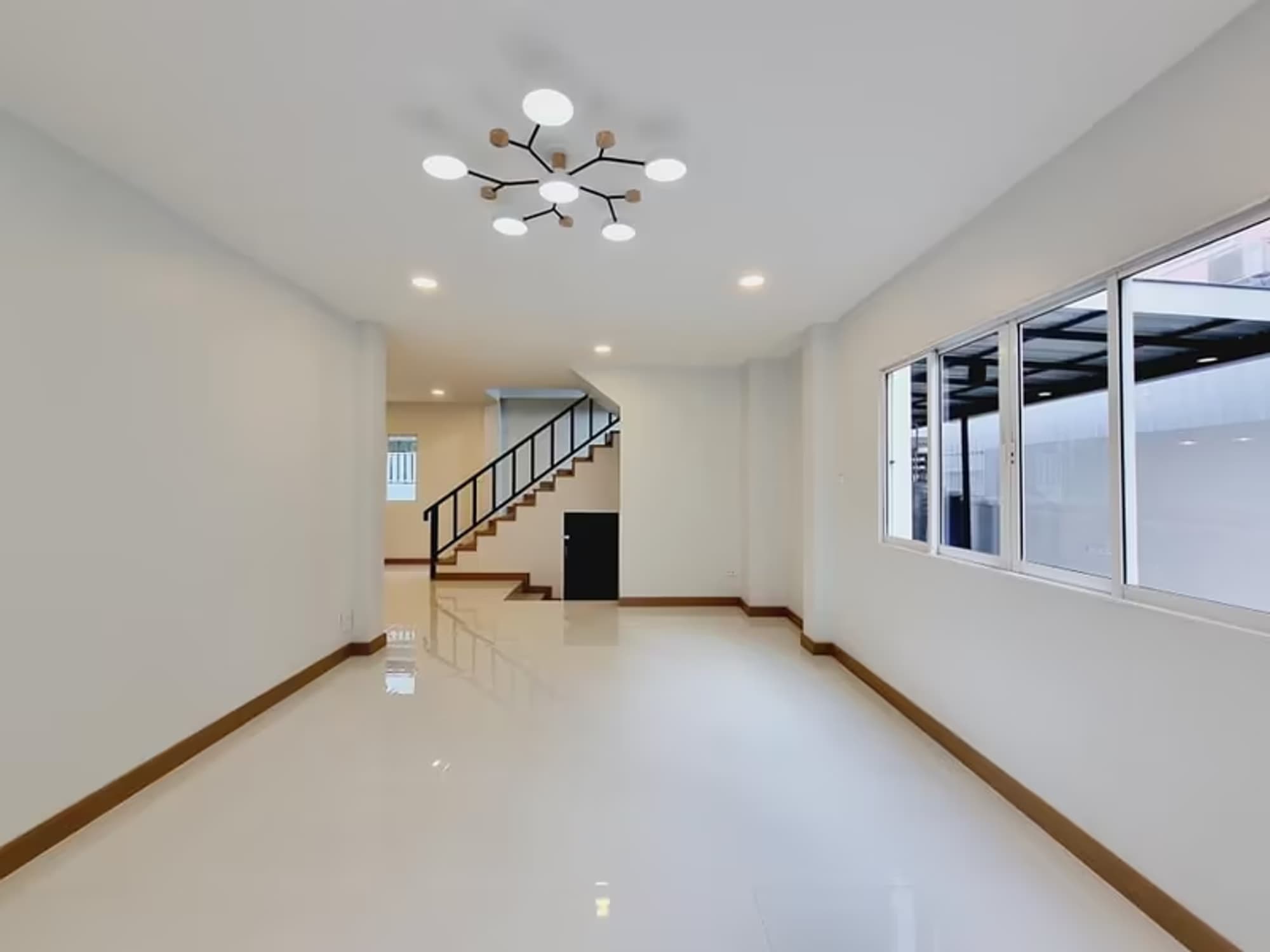 House for Sale in Hang Dong, Hang Dong. - Image 5