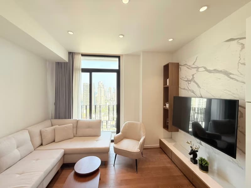 2 Bed Condo for Rent in Watthana