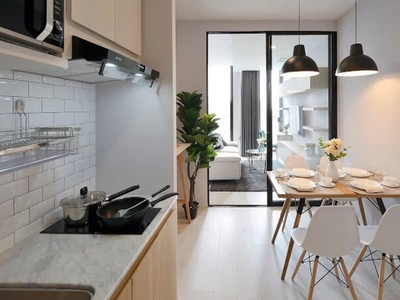Condo for Rent at Noble Phloen Chit