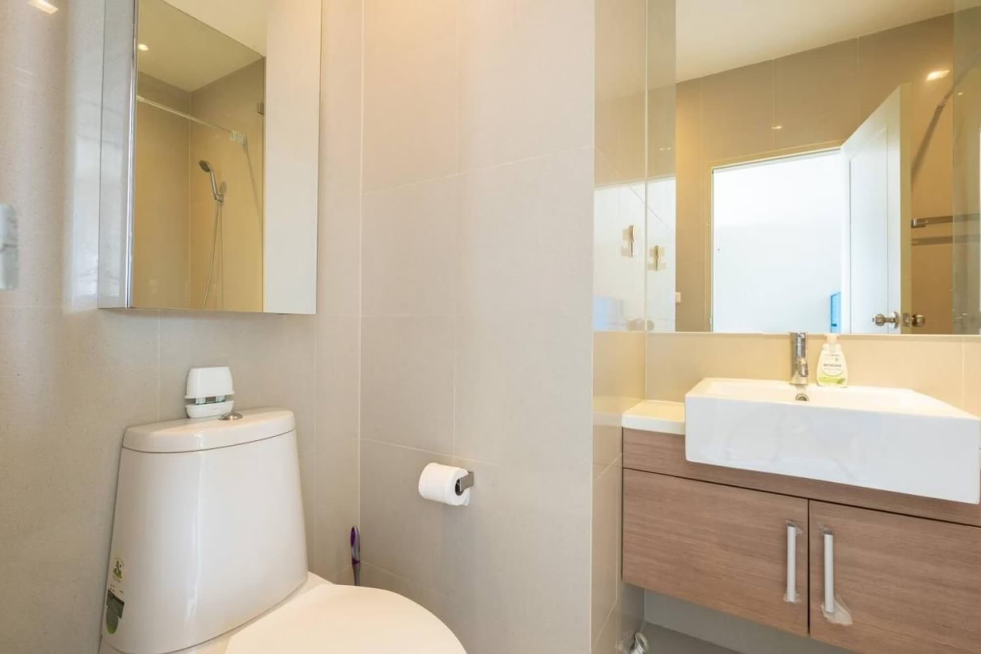 1 Bed Condo for Sale in Watthana - Image 10