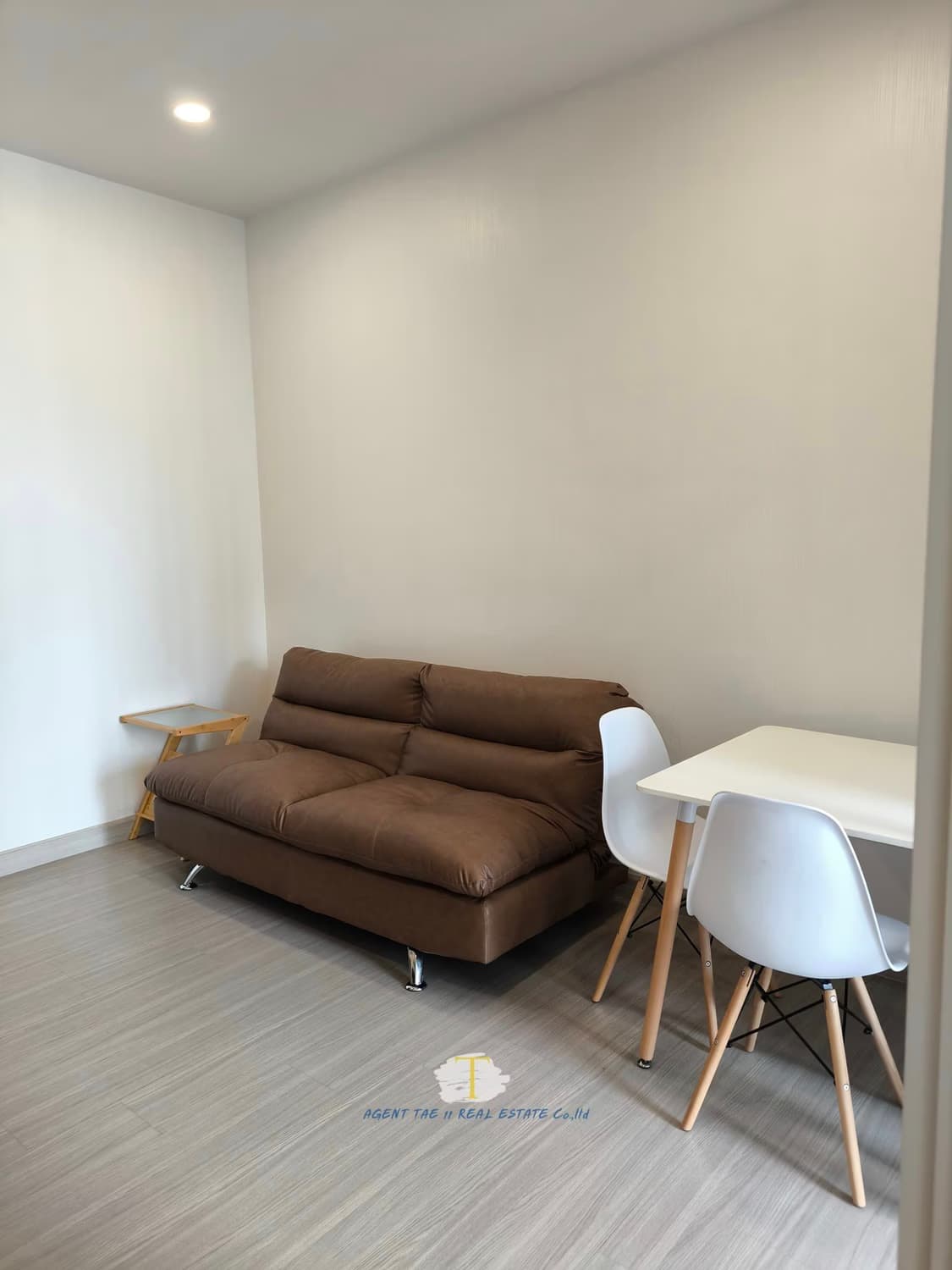 1 Bed Condo for Rent in Bang Rak - Image 2