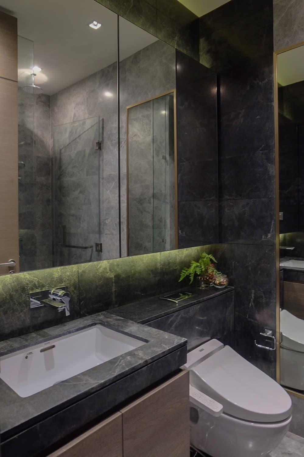 Condo for Rent at 28 Chidlom by SC Asset - Image 13
