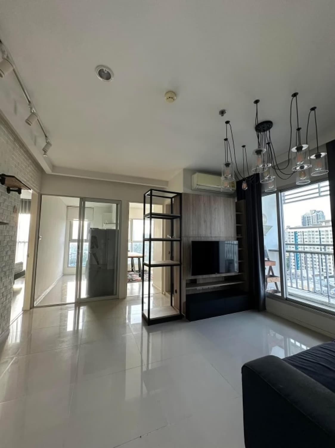 2 Bed Condo for Rent and Sale in Khlong Toei - Image 1