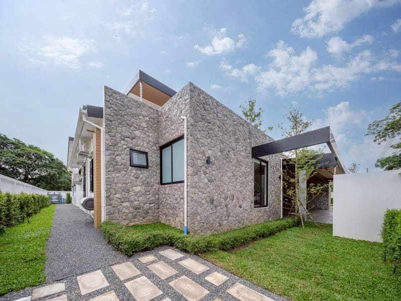 5 Bed House for Sale in Mueang Chiang Mai