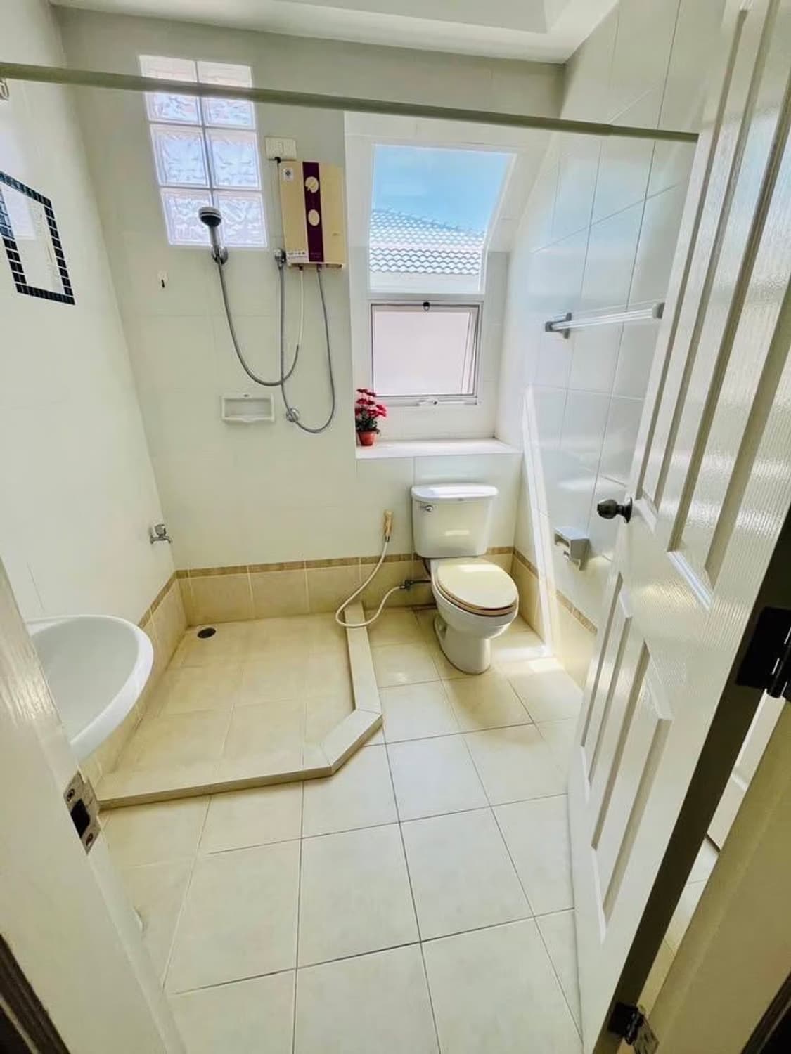 3 Bed House for Sale in Mueang Chiang Mai - Image 8