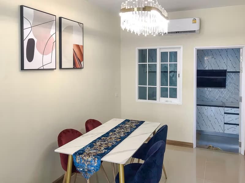 Townhouse for Rent at Golden Town RuamChok