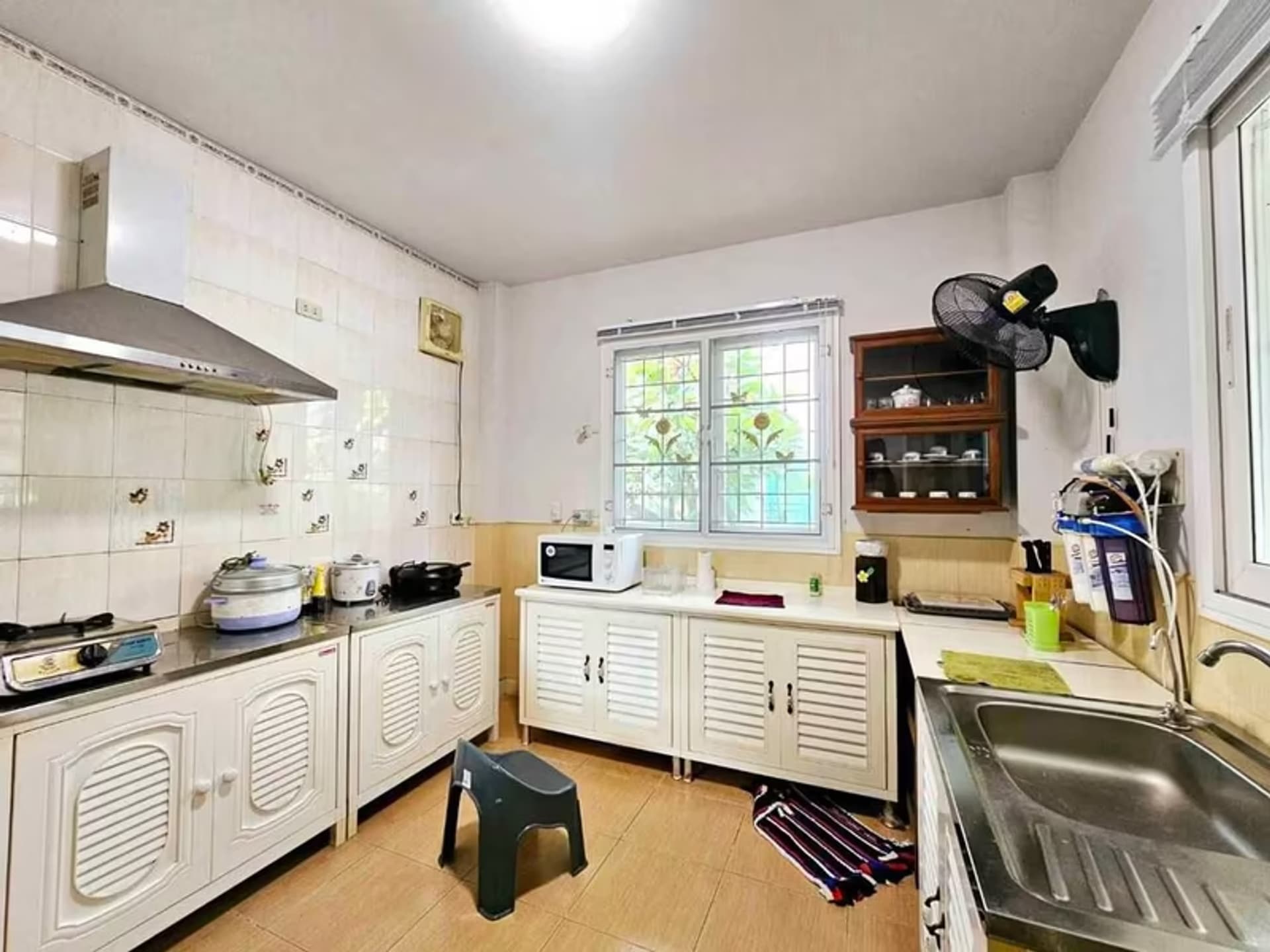 3 Bedroom House - Image 8