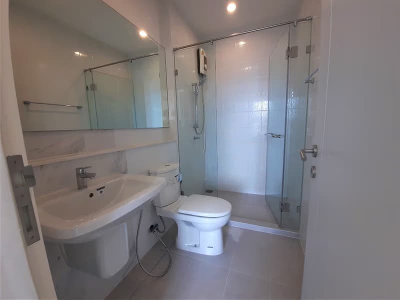 1 Bed Condo for Sale in Huai Khwang