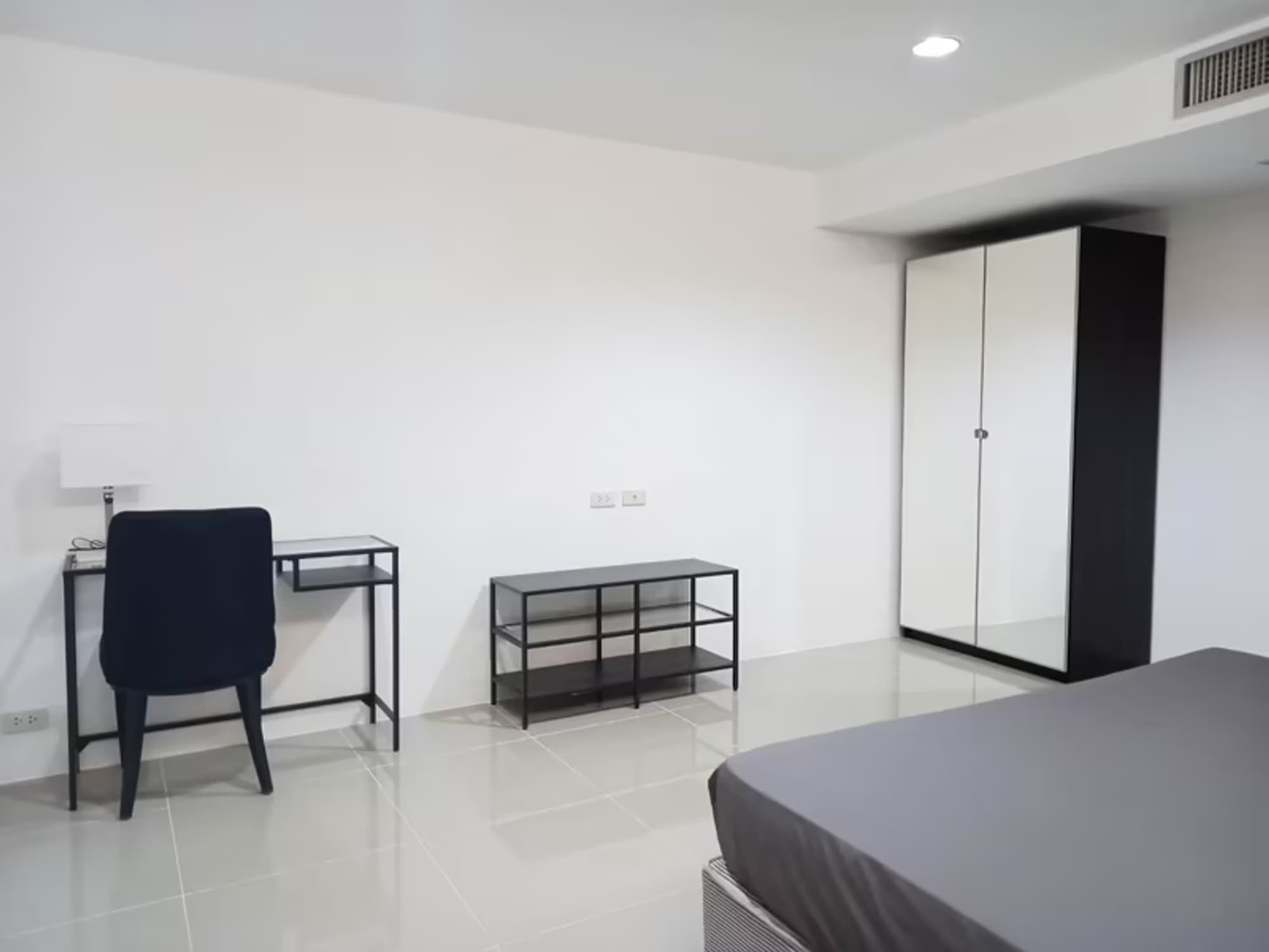 Condo for Rent at Waterford Diamond Tower - Image 6