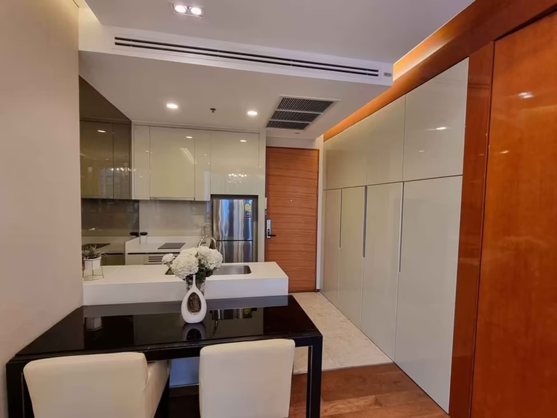 1 Bedroom Condo - Image 8