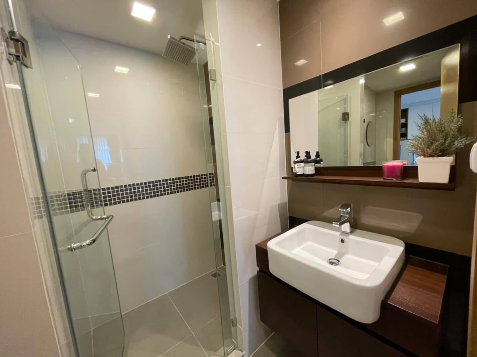 1 Bed Condo for Sale in Watthana - Image 6