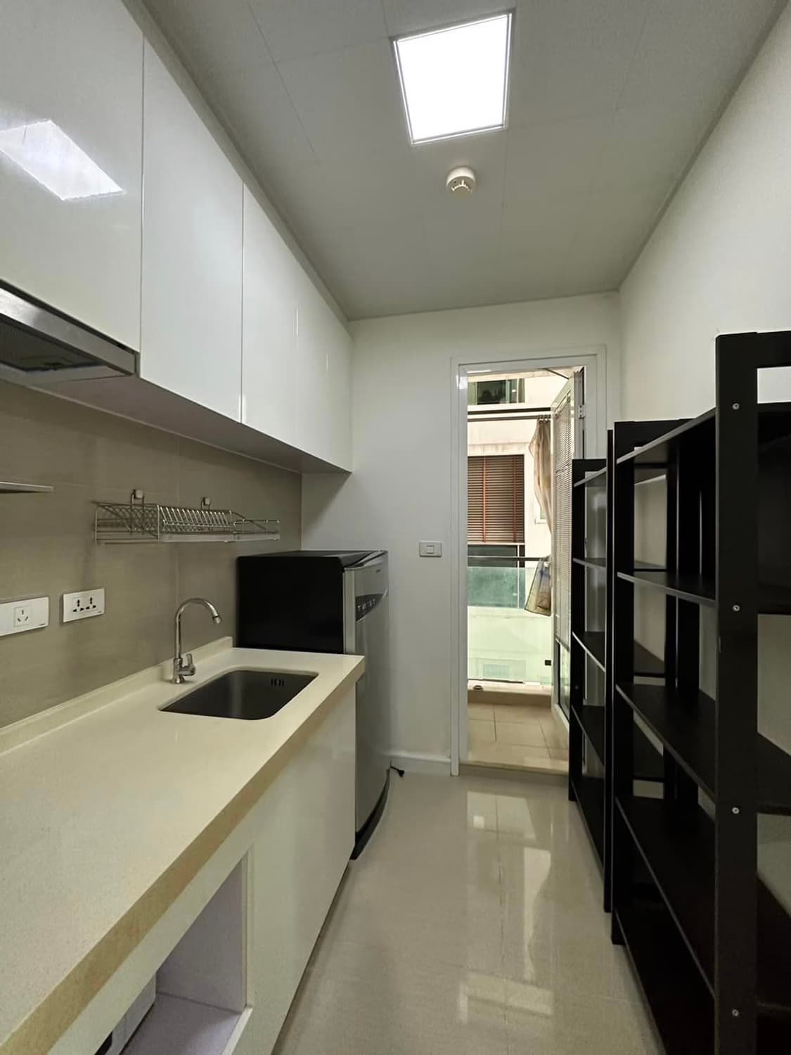 1 Bed Condo for Rent  Near Phra Ram 9 MRT - Image 7