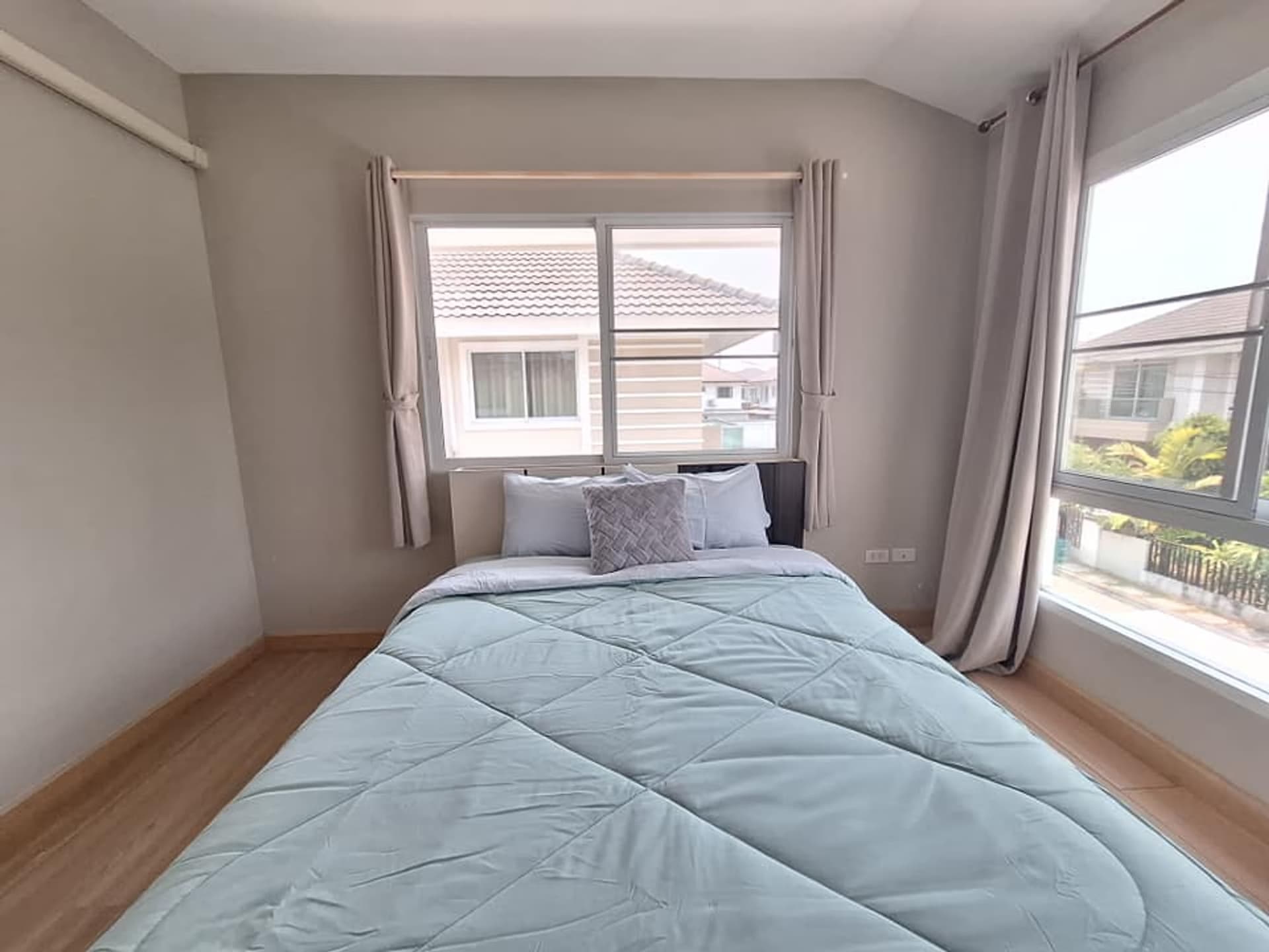 3 Bed House for Rent in Saraphi - Image 15