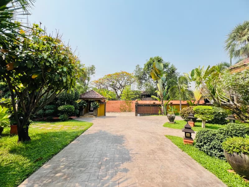4 Bed House for Sale in Mueang Chiang Mai