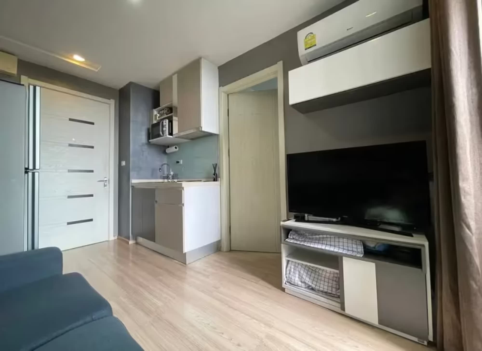1 Bedroom Condo - Image 1