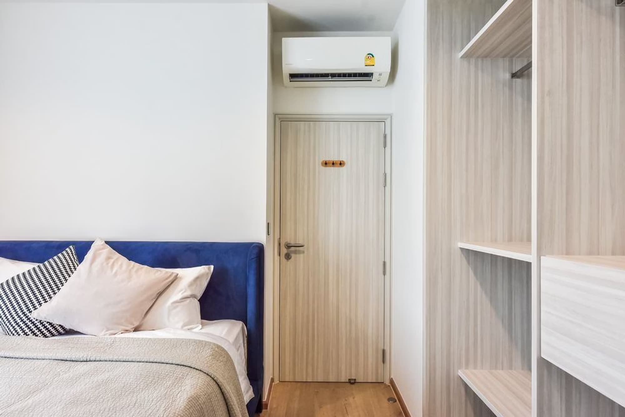 1 Bed Condo for Rent in Phra Khanong - Image 8