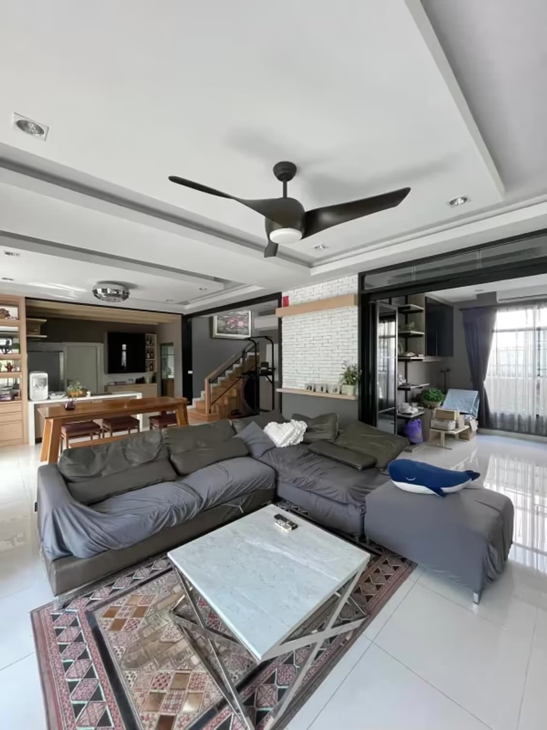 4 Bedroom House - Image 8