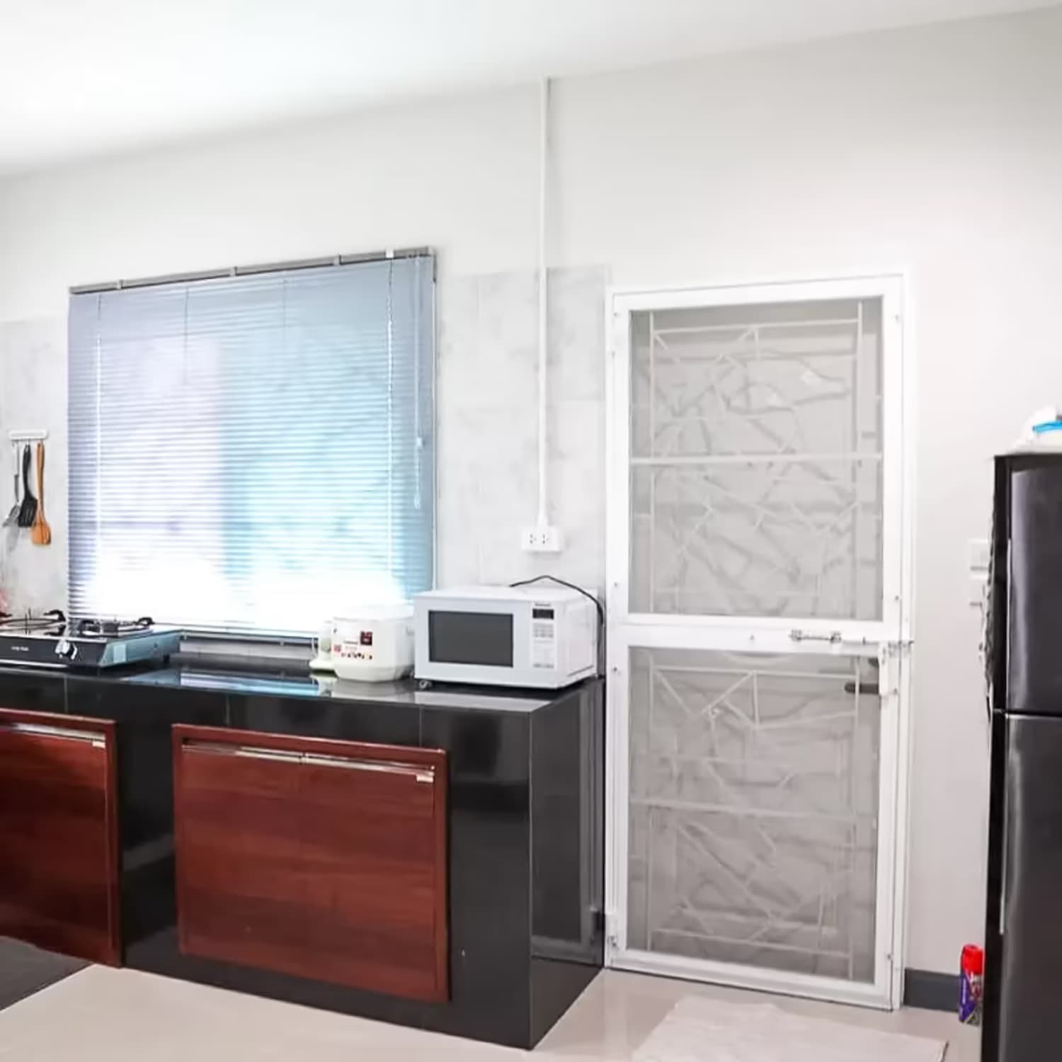 3 Bedroom House - Image 2