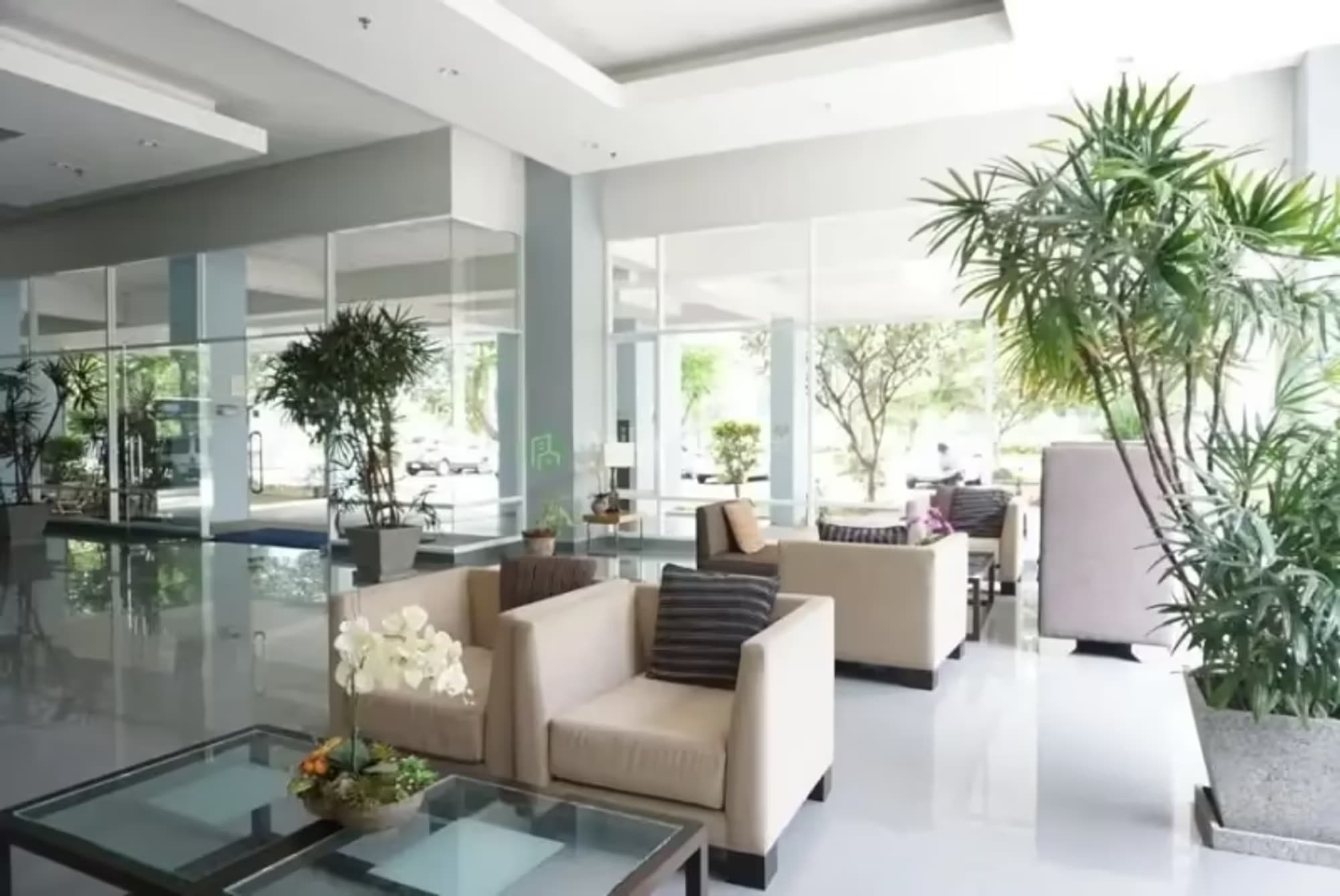 3 Bedroom Condo - Image 8
