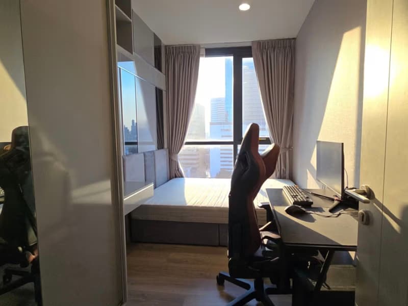 2 Bed Condo for Rent in Khlong Toei