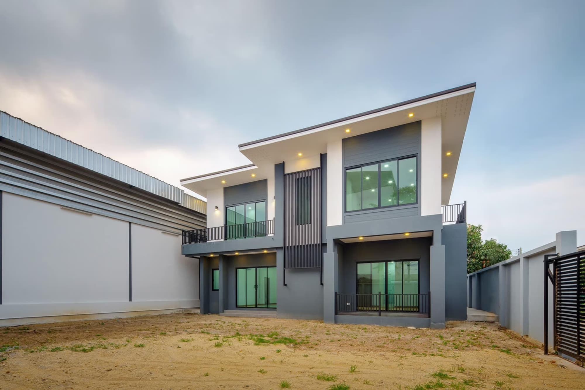 3 Bed House for Rent and Sale in San Kamphaeng - Image 11