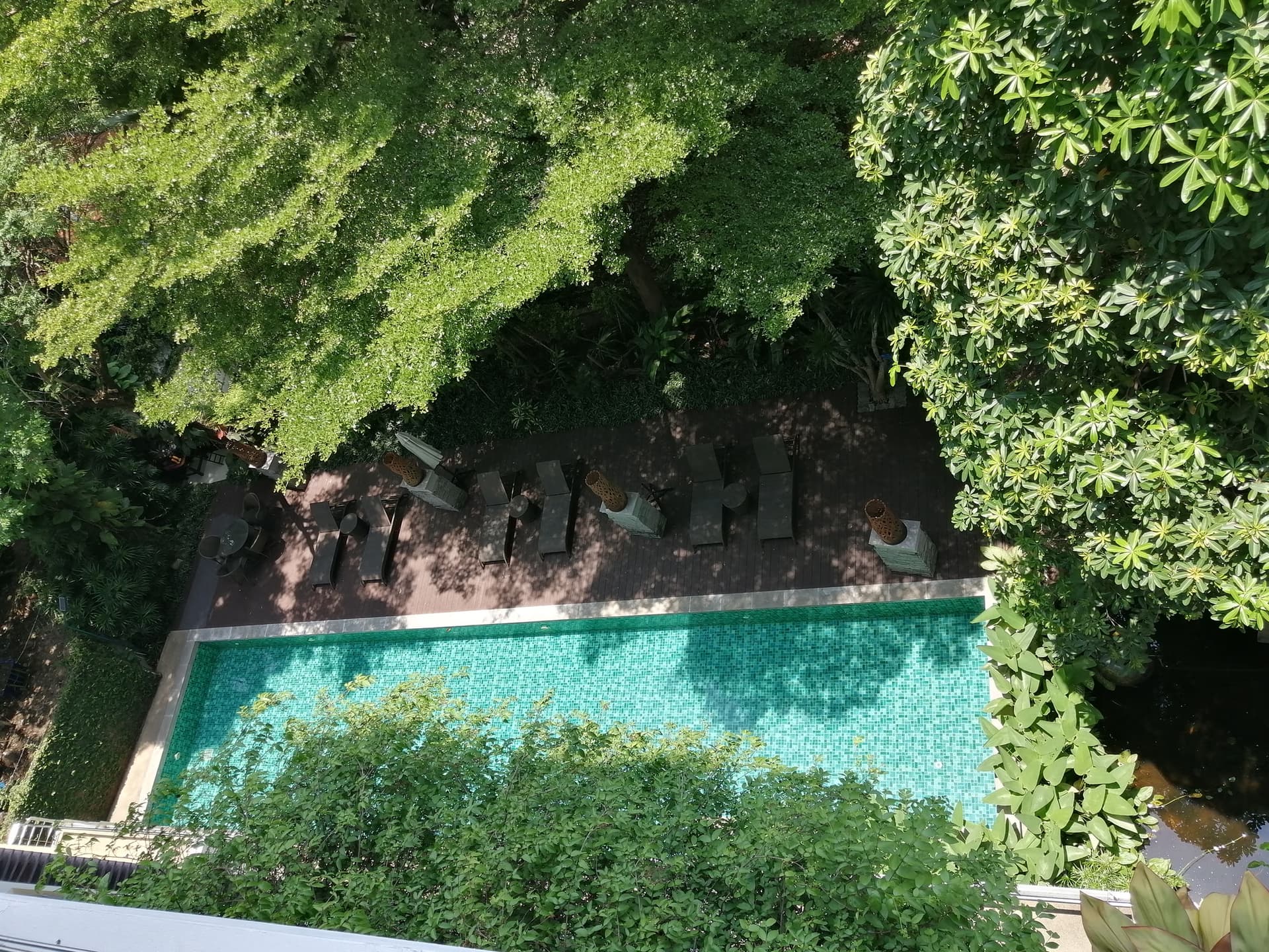 A Lanna Contemporary designer condo, overlooking Shangri-La Hotel  - Image 9