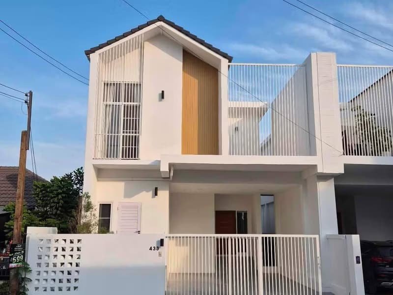 House for Sale in Nong Phueng, Saraphi.  
