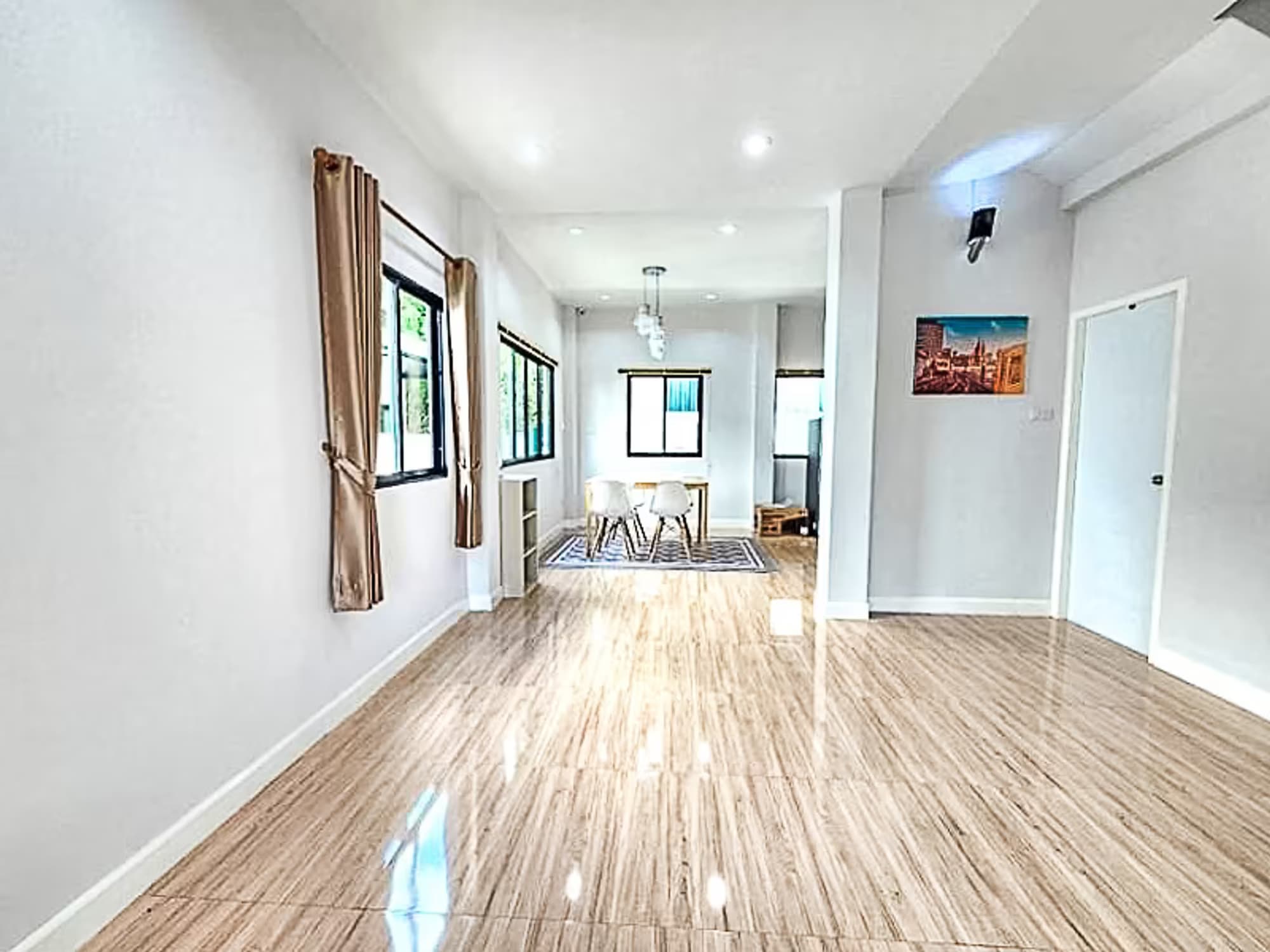 3 Bedroom House - Image 8