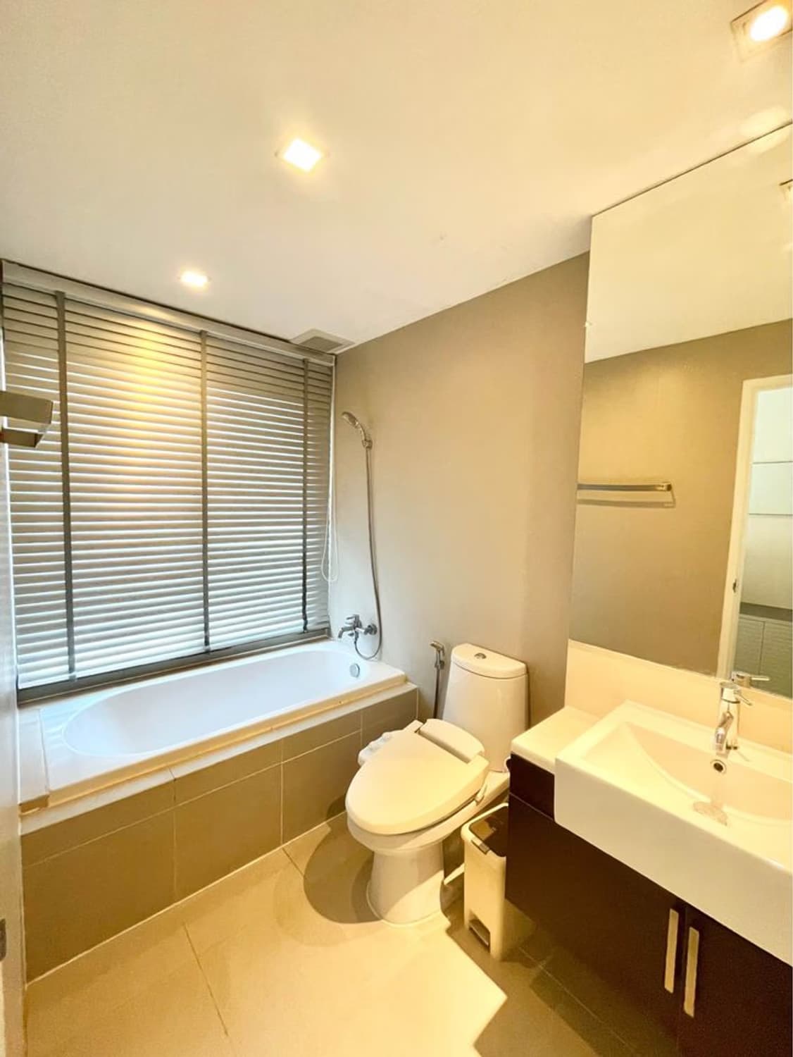 Condo for Rent at Noble Remix Thonglor - Image 4