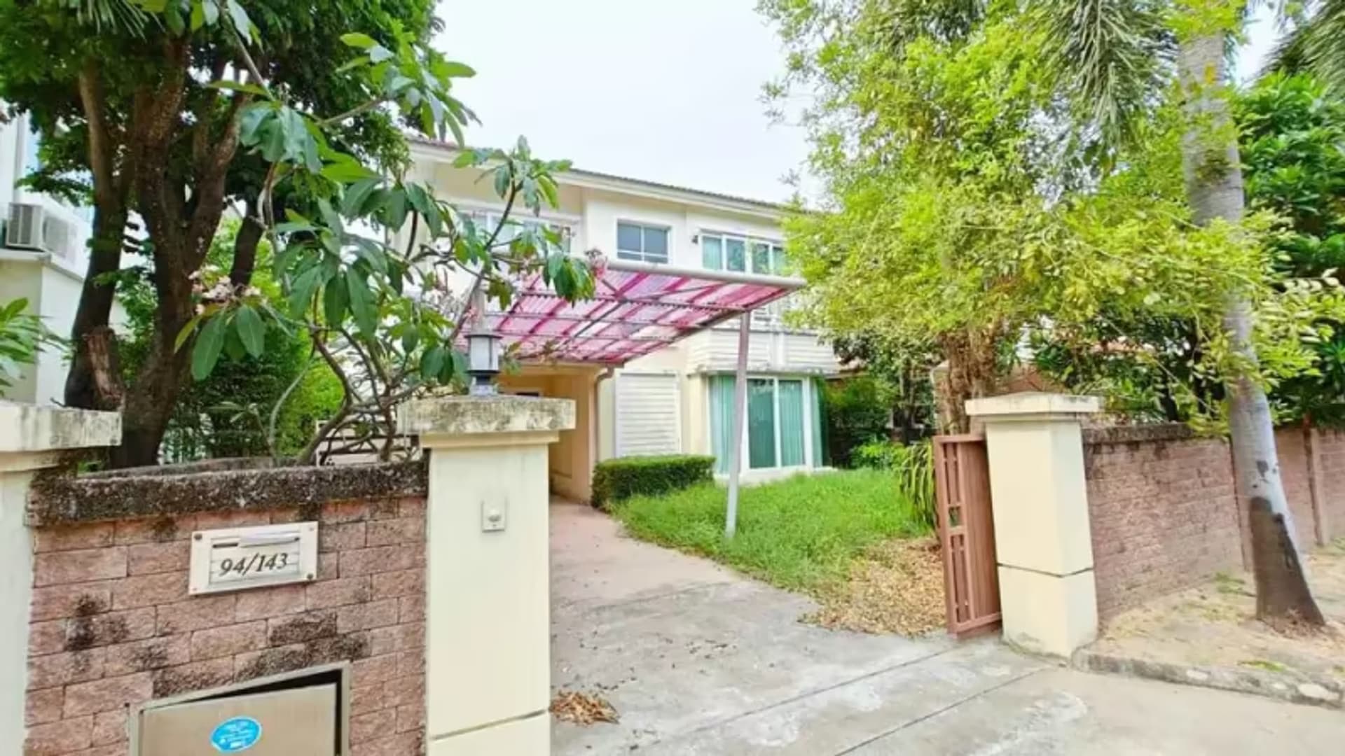 3 Bedroom House - Image 12