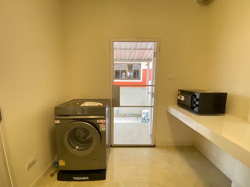 4 Bed Townhouse for Rent in Hang Dong