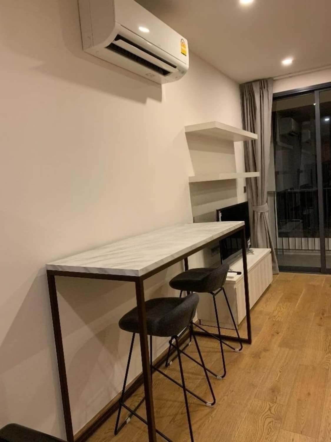 2 Bed Condo for Sale in Pathum Wan - Image 9