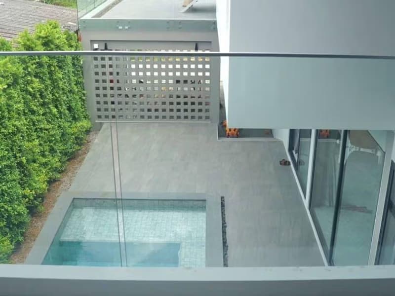 4 Bed House for Rent and Sale in San Kamphaeng District