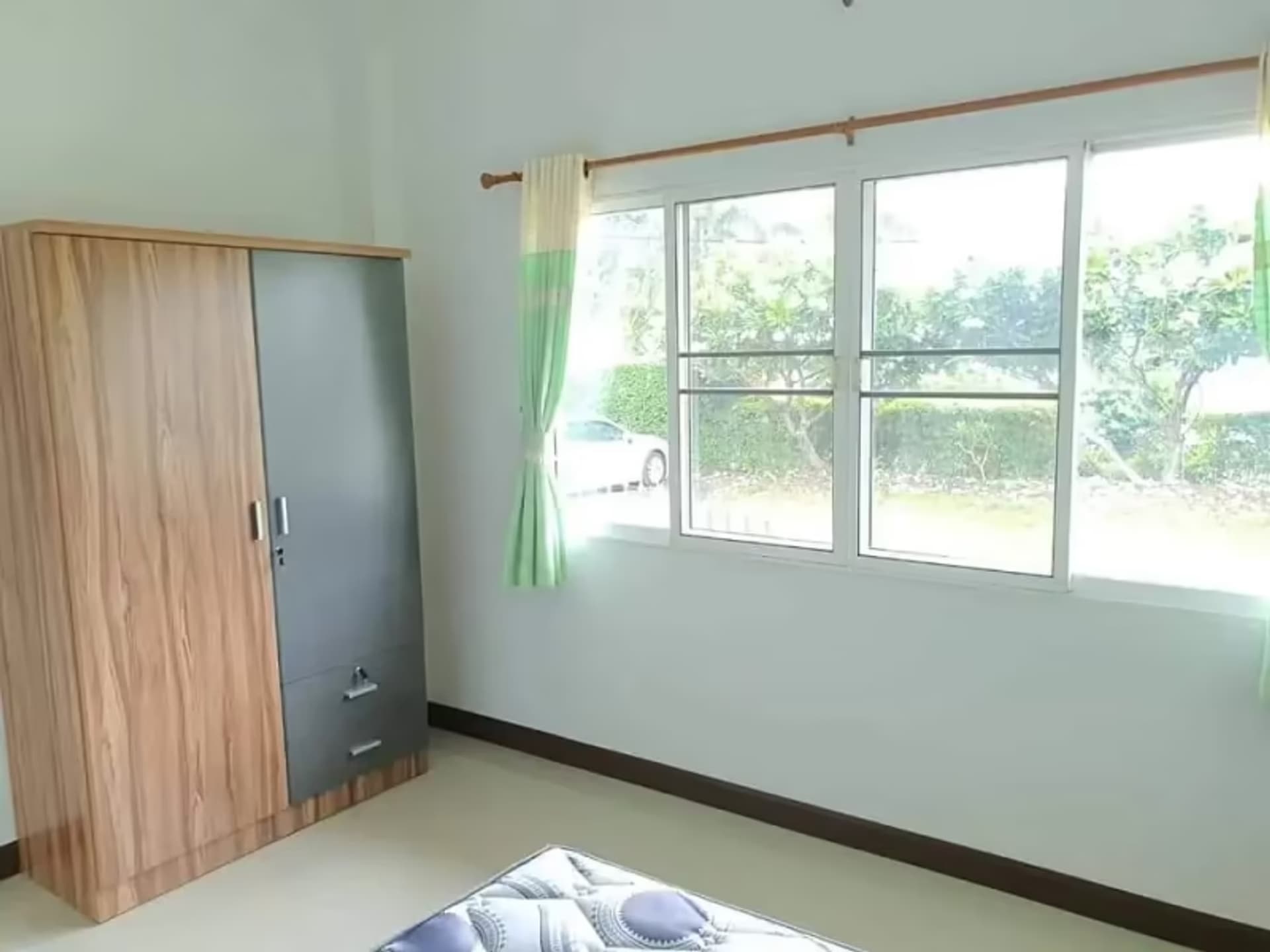 2 Bedroom House - Image 8
