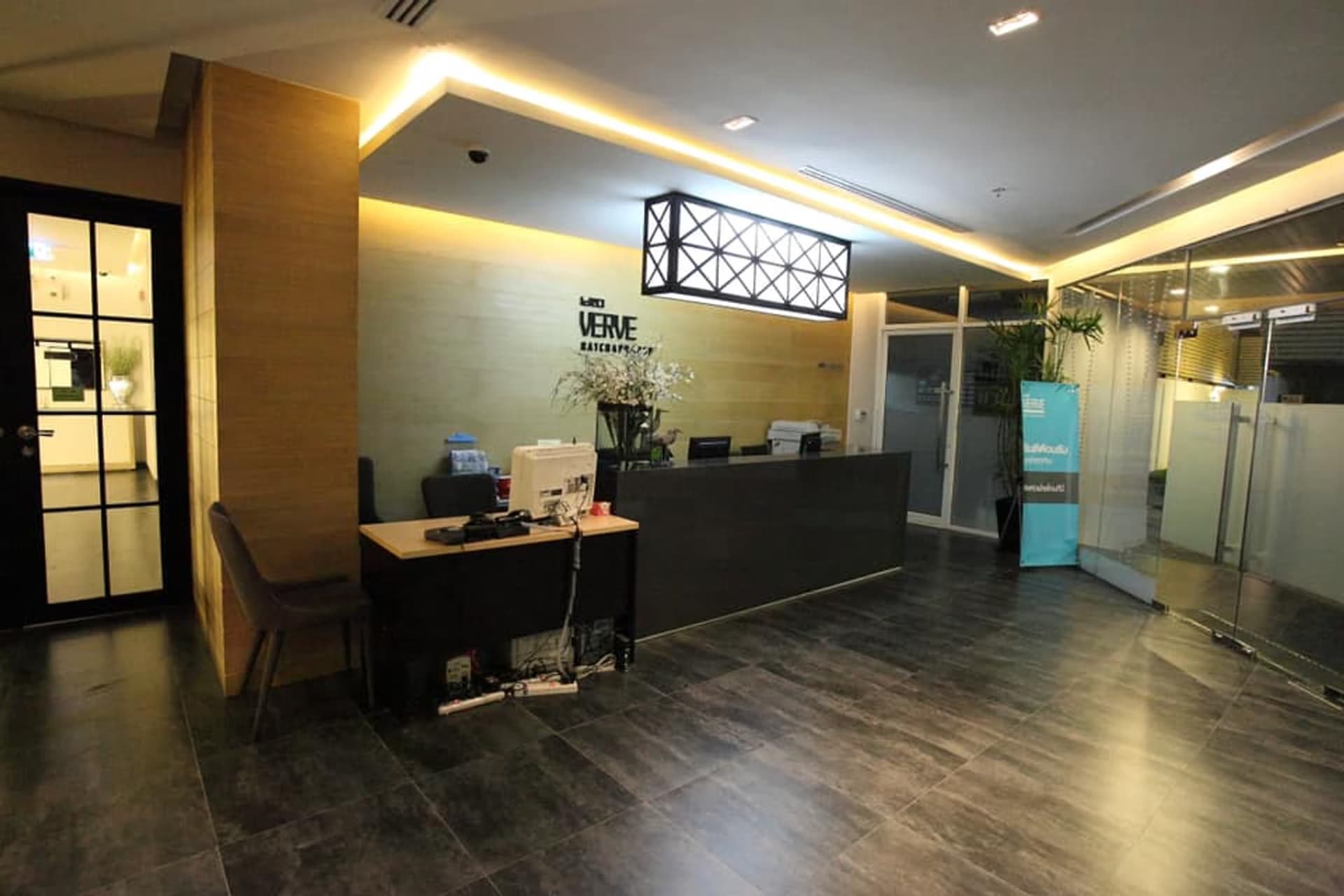 1 Bed Condo for Rent and Sale in Ratchathewi - Image 10